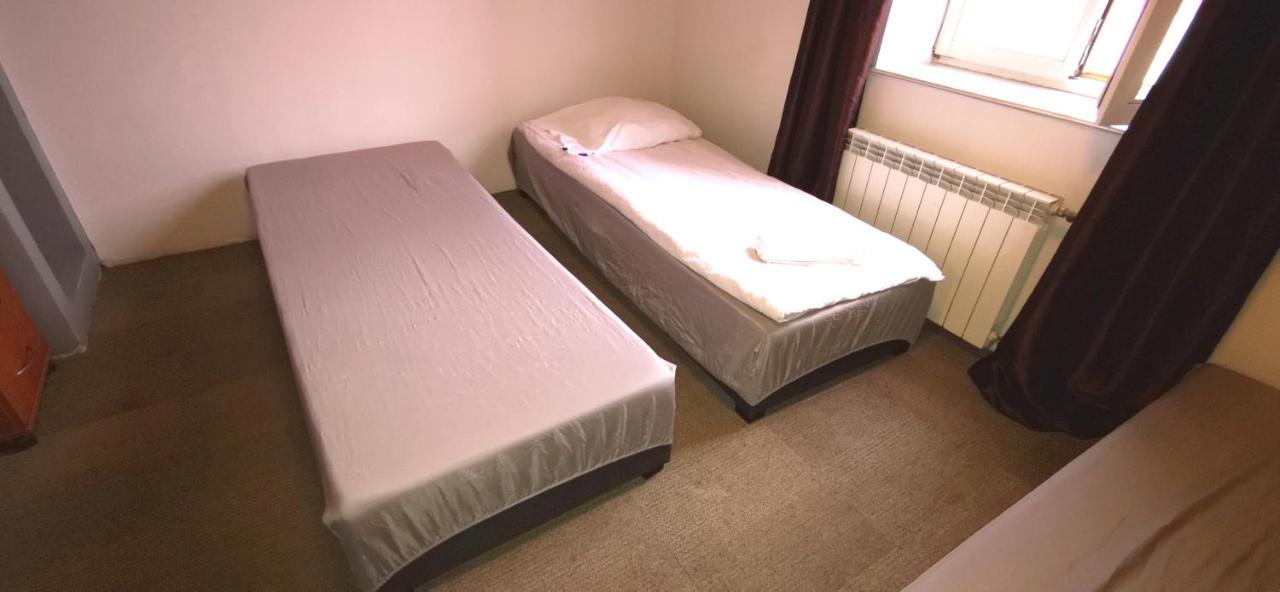 Hostel Warszawa-Ursus Екстер'єр фото